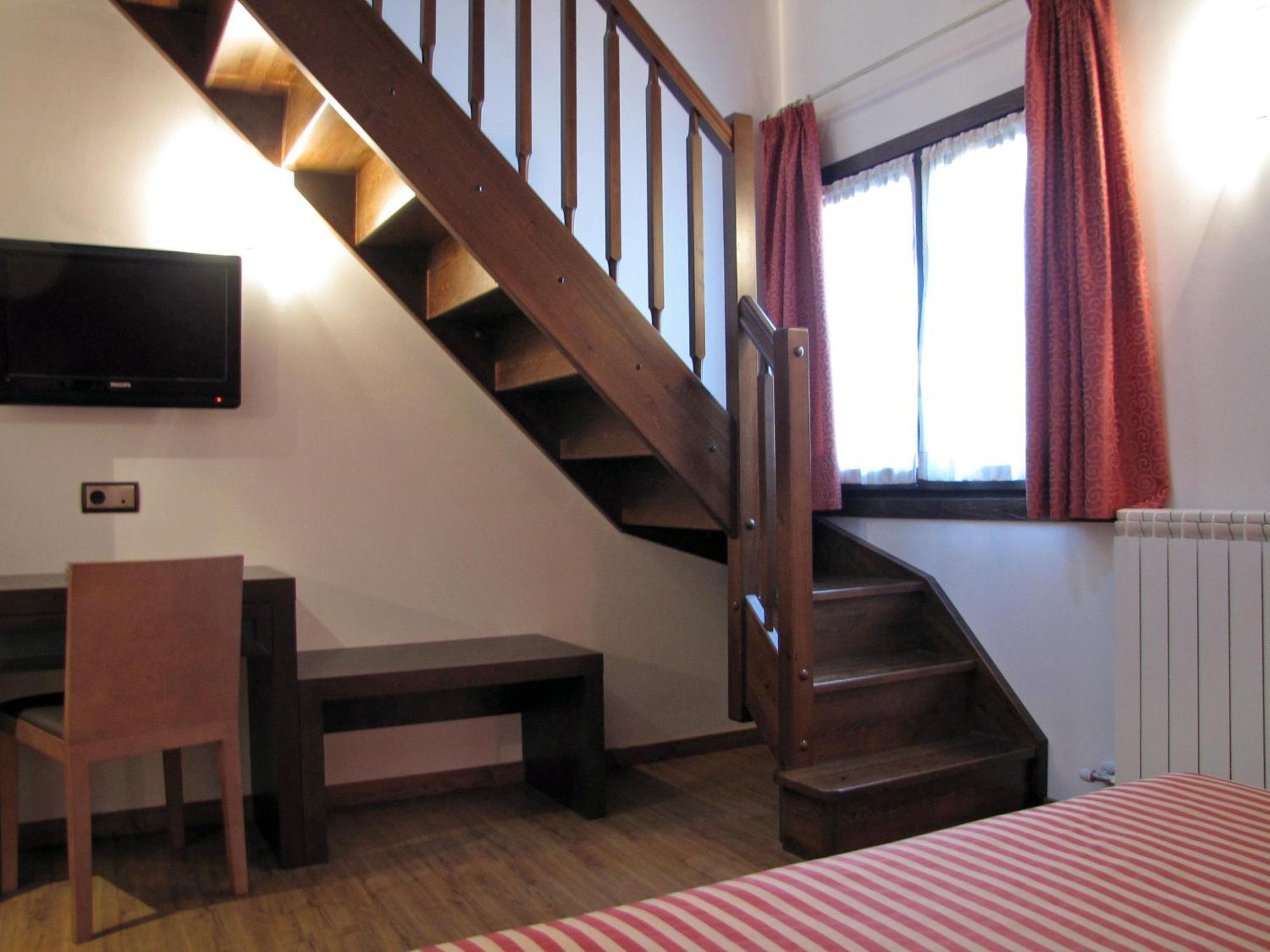 Hotel Sesue Benasque Room photo